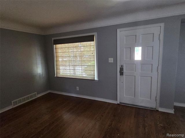 23745 Oak Street, Dearborn, MI 48128