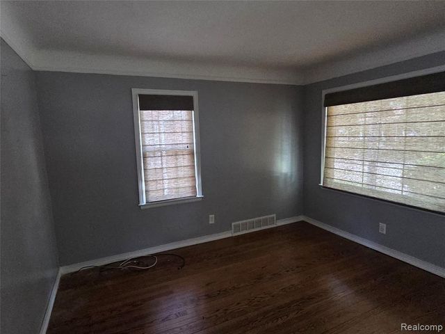23745 Oak Street, Dearborn, MI 48128