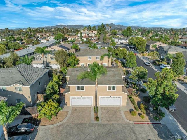 467 Calle Elagante, Vista, CA 92083