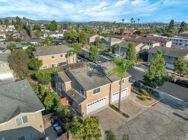 467 Calle Elagante, Vista, CA 92083