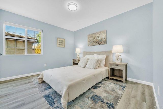 467 Calle Elagante, Vista, CA 92083