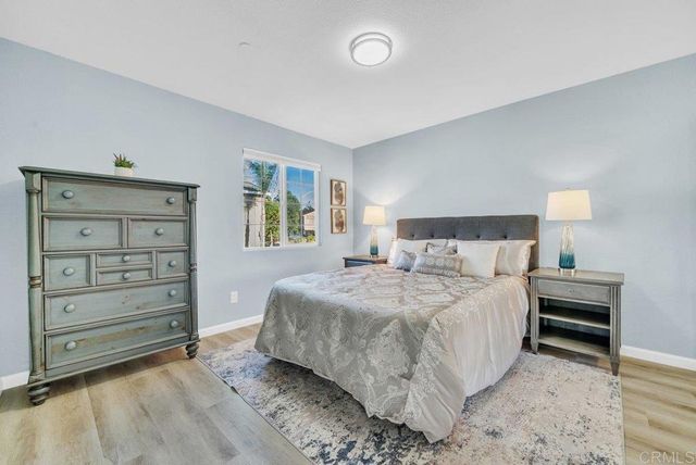 467 Calle Elagante, Vista, CA 92083