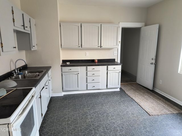 443 Nevada Street, Toledo, OH 43605