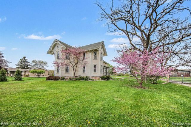 3520 Saline Waterworks Road, Saline, MI 48176