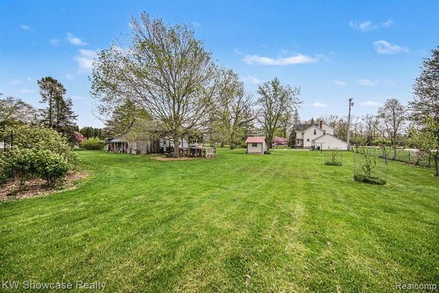 3520 Saline Waterworks Road, Saline, MI 48176