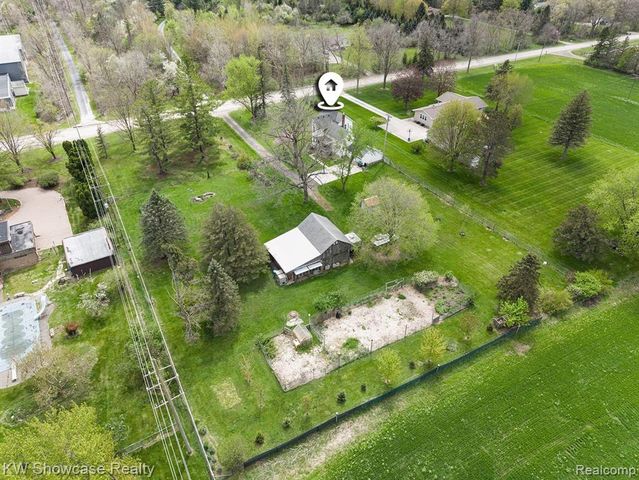 3520 Saline Waterworks Road, Saline, MI 48176