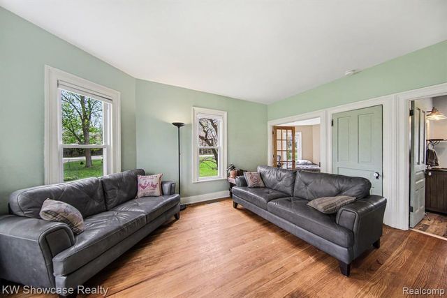 3520 Saline Waterworks Road, Saline, MI 48176