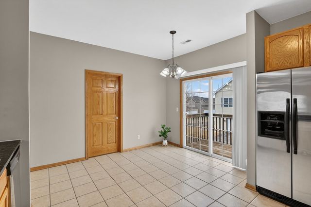 2043 Derby Lane 2043, Belvidere, IL 61008