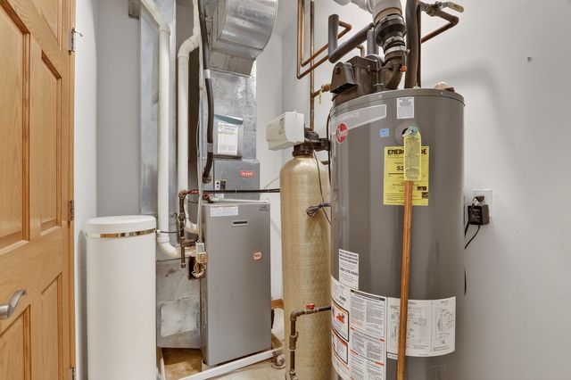 2043 Derby Lane 2043, Belvidere, IL 61008