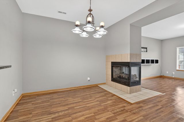 2043 Derby Lane 2043, Belvidere, IL 61008