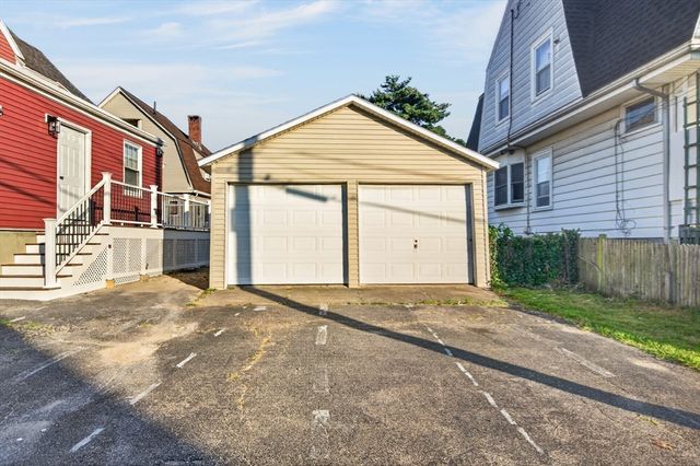 22 Berlin St 1, Quincy, MA 02170