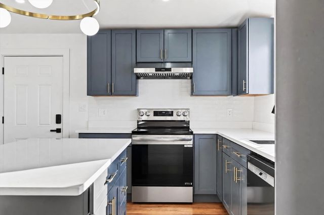 22 Berlin St 1, Quincy, MA 02170