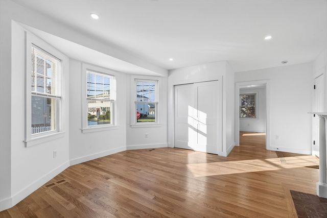 22 Berlin St 1, Quincy, MA 02170