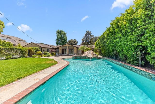 135 E Las Flores Ave, Arcadia, CA 91006