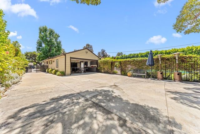 135 E Las Flores Ave, Arcadia, CA 91006