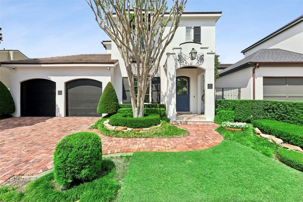 Image 1 of property listing at 621 HUNTINGTON AVENUE, Winter Park, FL 32789