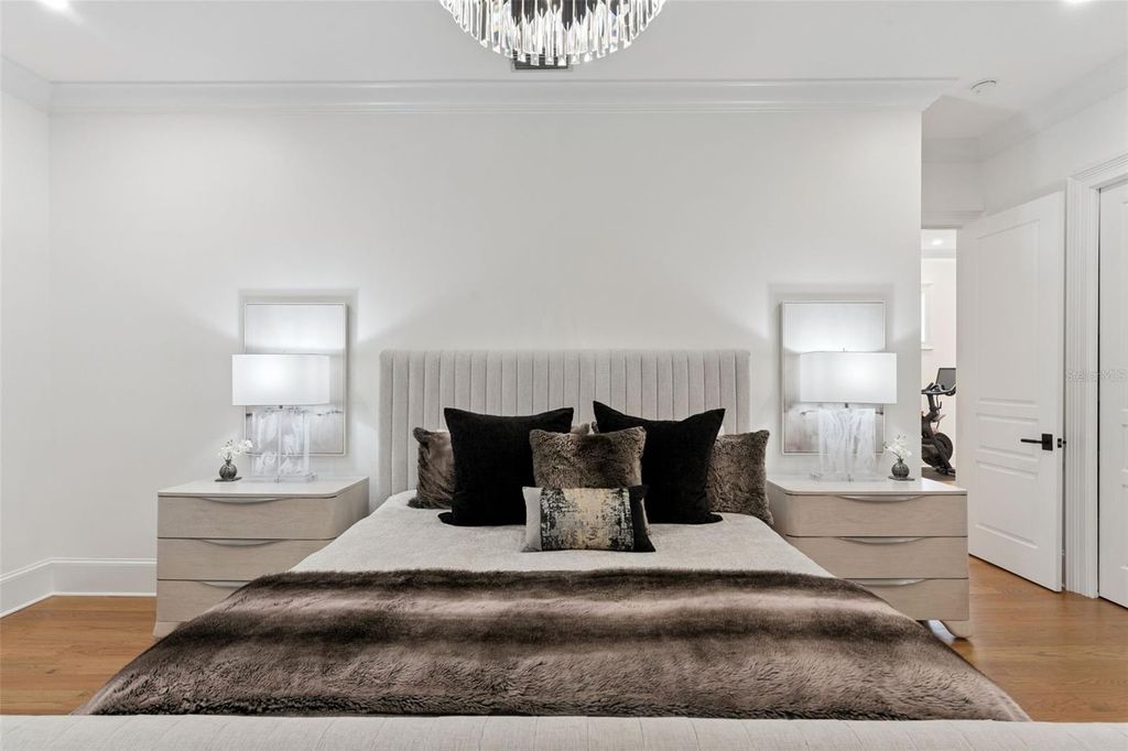 Image 20 of property listing at 621 HUNTINGTON AVENUE, Winter Park, FL 32789