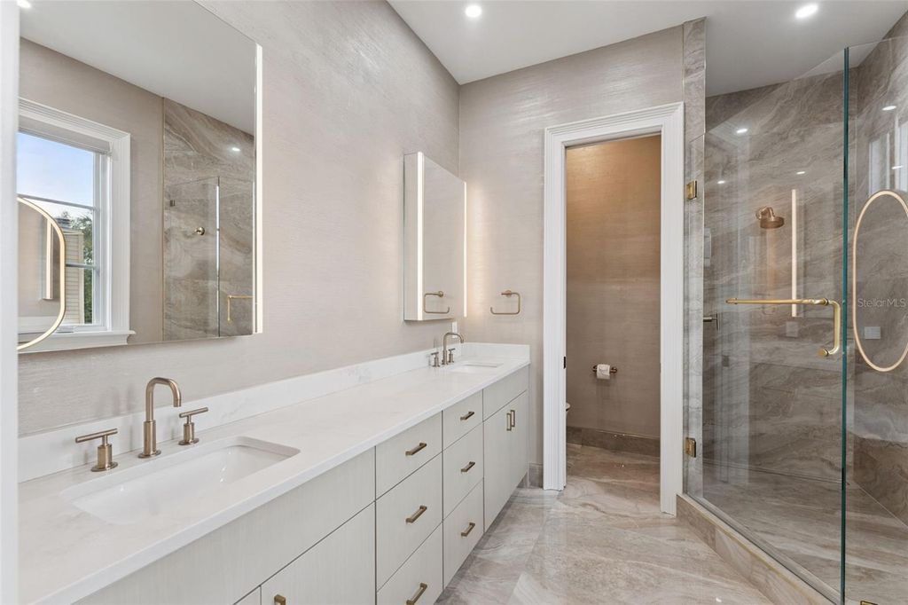 Image 23 of property listing at 621 HUNTINGTON AVENUE, Winter Park, FL 32789