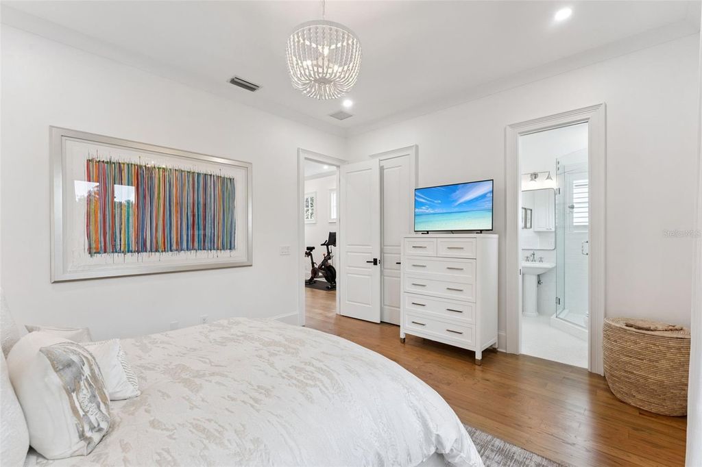 Image 25 of property listing at 621 HUNTINGTON AVENUE, Winter Park, FL 32789