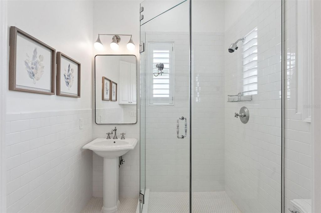 Image 27 of property listing at 621 HUNTINGTON AVENUE, Winter Park, FL 32789