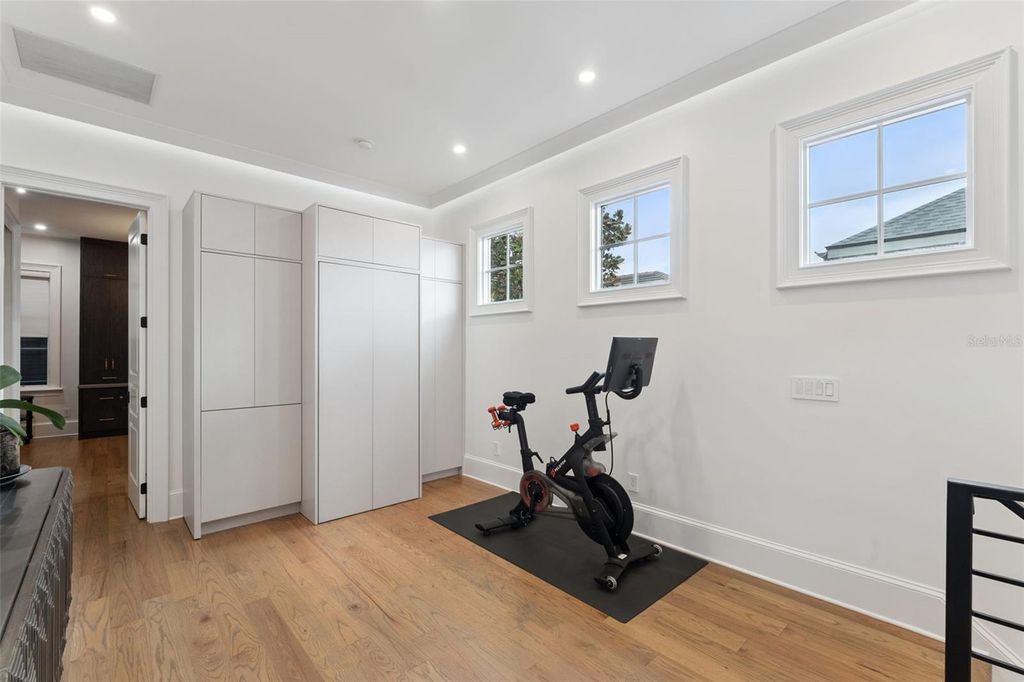 Image 31 of property listing at 621 HUNTINGTON AVENUE, Winter Park, FL 32789