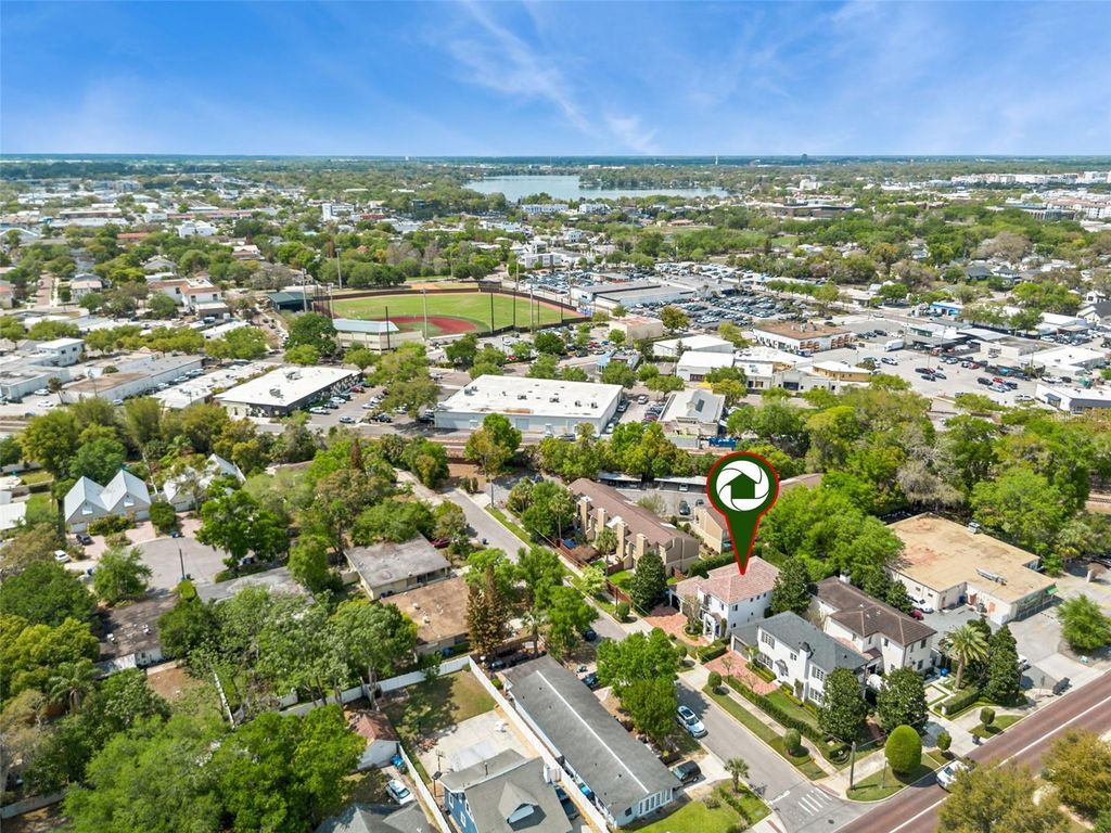 Image 38 of property listing at 621 HUNTINGTON AVENUE, Winter Park, FL 32789