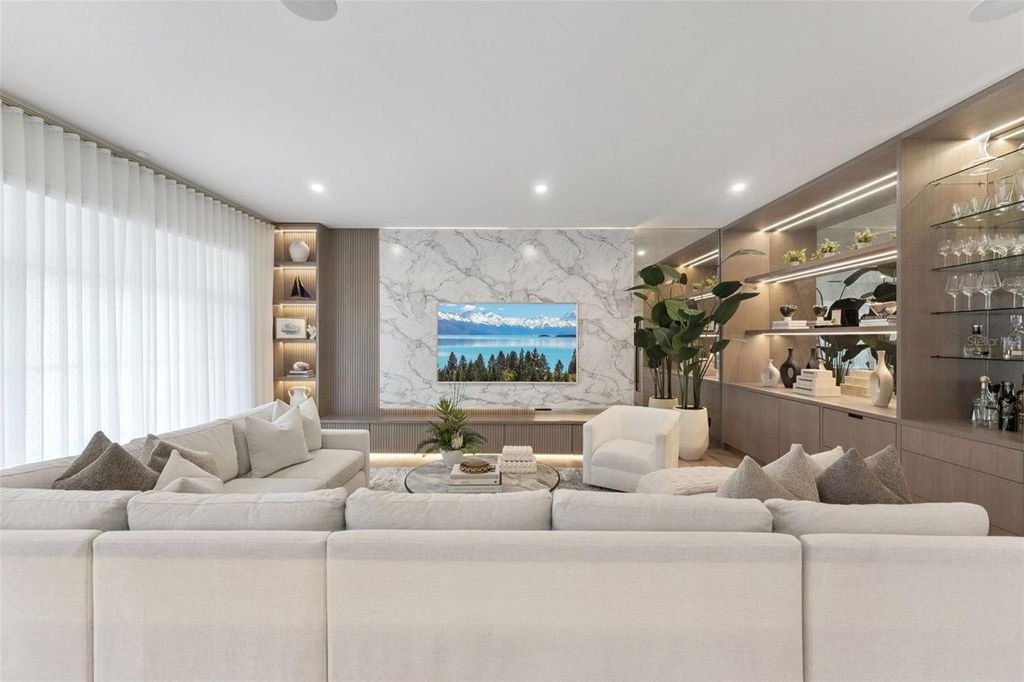 Image 5 of property listing at 621 HUNTINGTON AVENUE, Winter Park, FL 32789