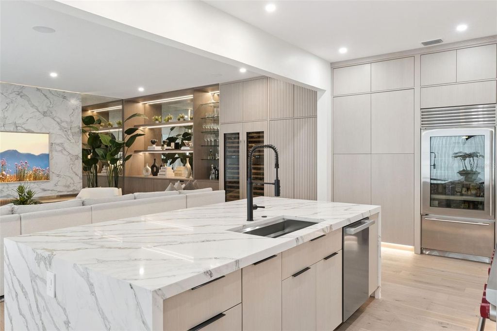 Image 8 of property listing at 621 HUNTINGTON AVENUE, Winter Park, FL 32789