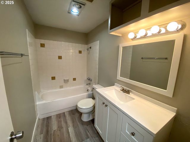 851 W 5TH Ave, Eugene, OR 97402