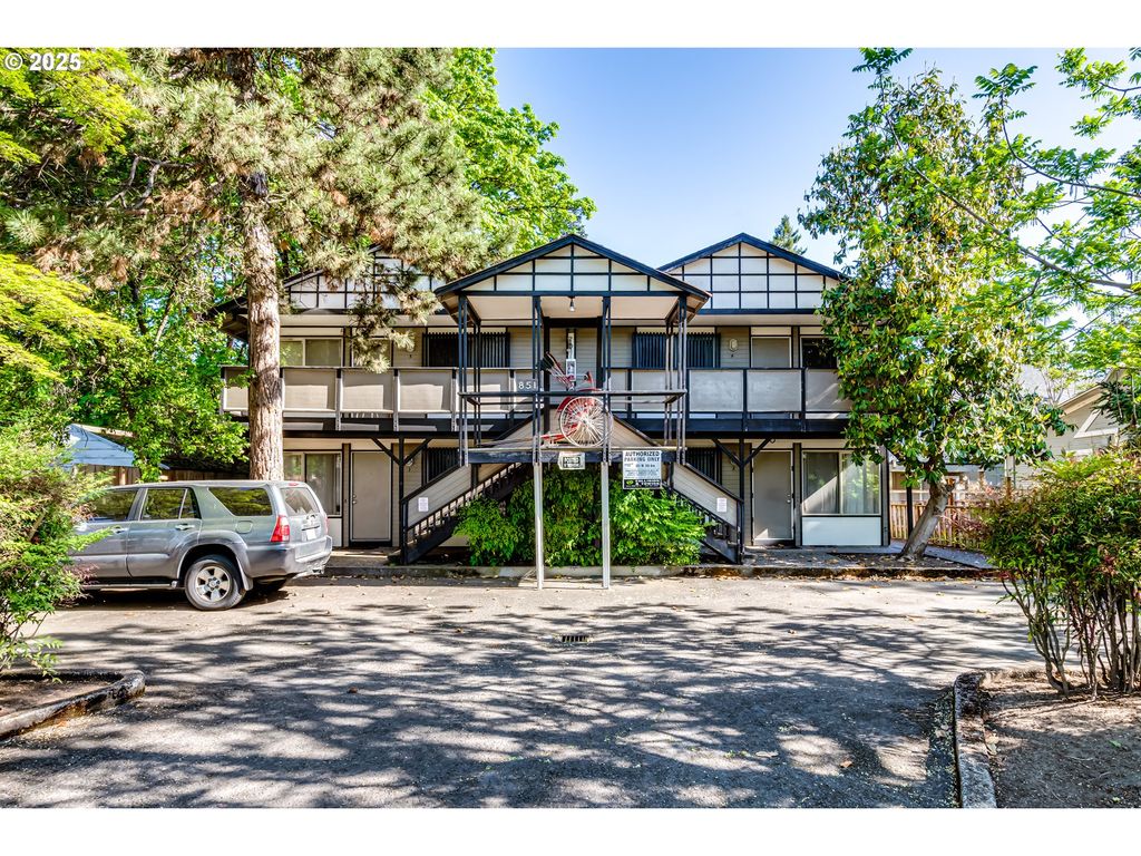 851 W 5TH Ave, Eugene, OR 97402