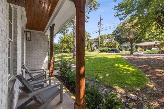 1006 Northcliffe NW Drive, Atlanta, GA 30318