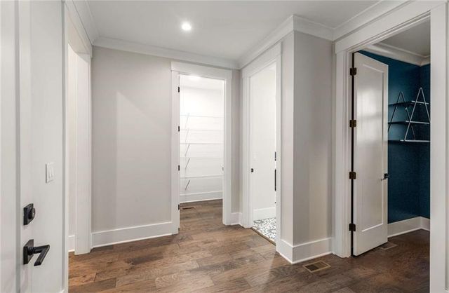 1006 Northcliffe NW Drive, Atlanta, GA 30318