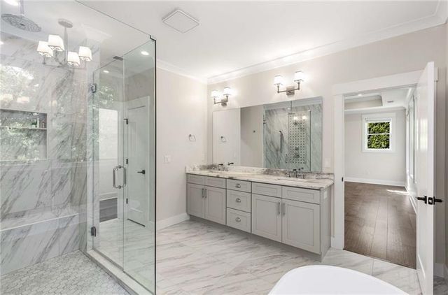 1006 Northcliffe NW Drive, Atlanta, GA 30318