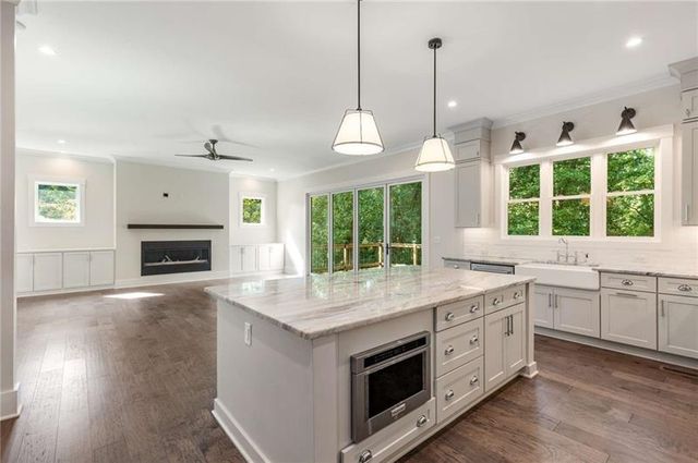 1006 Northcliffe NW Drive, Atlanta, GA 30318