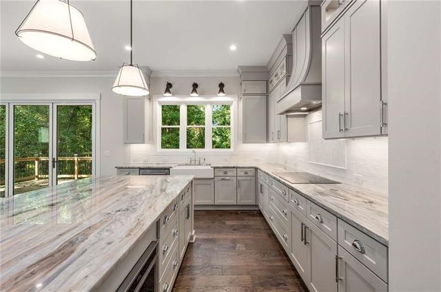 1006 Northcliffe NW Drive, Atlanta, GA 30318