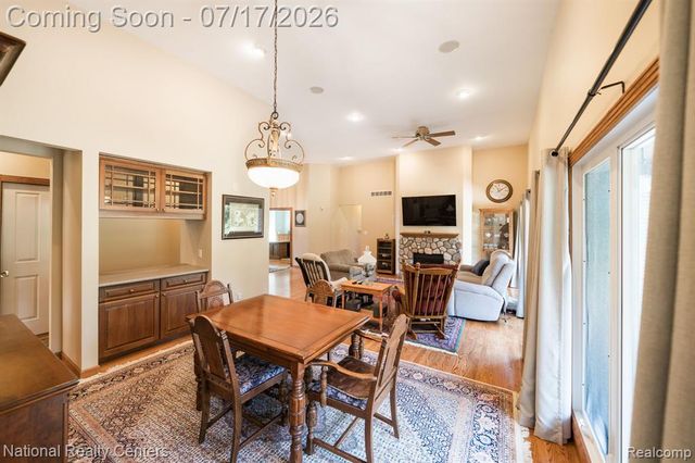 1021 Valleyview Drive, Clarkston, MI 48348