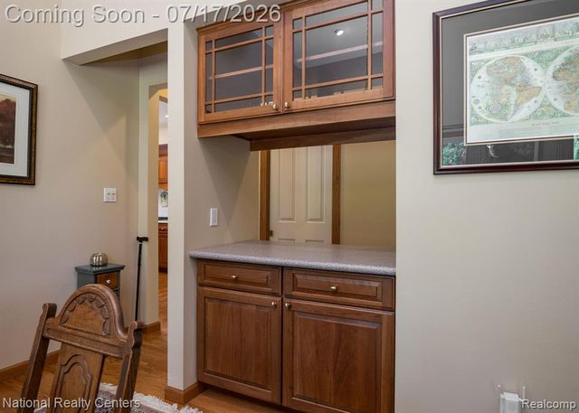1021 Valleyview Drive, Clarkston, MI 48348