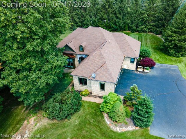 1021 Valleyview Drive, Clarkston, MI 48348