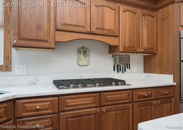 1021 Valleyview Drive, Clarkston, MI 48348