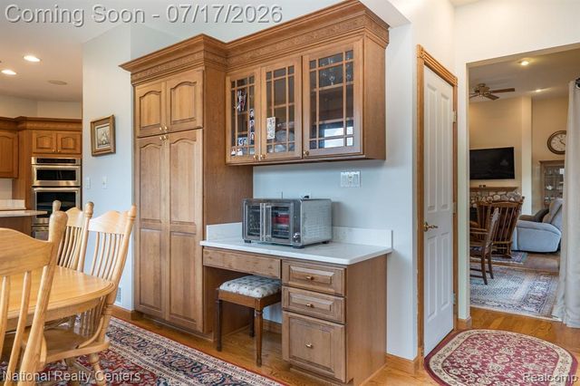 1021 Valleyview Drive, Clarkston, MI 48348