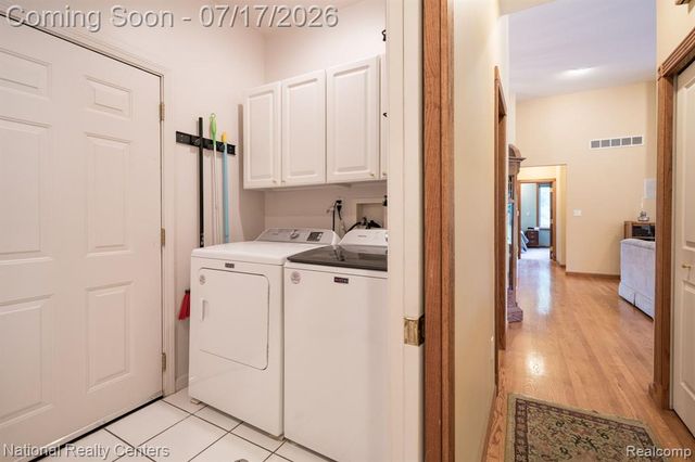 1021 Valleyview Drive, Clarkston, MI 48348