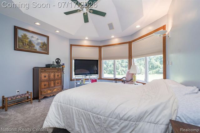 1021 Valleyview Drive, Clarkston, MI 48348