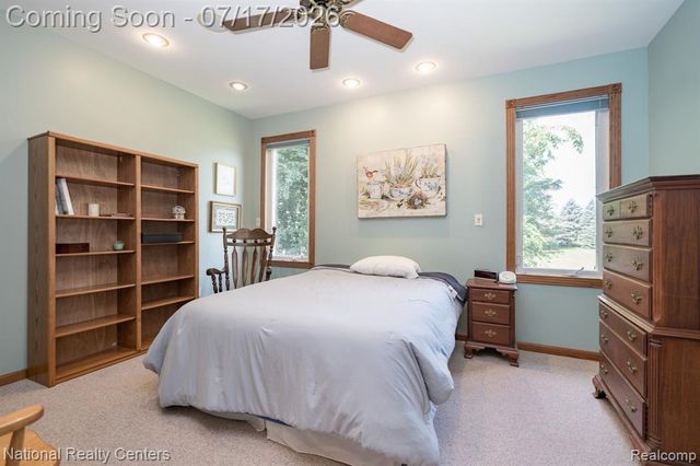 1021 Valleyview Drive, Clarkston, MI 48348