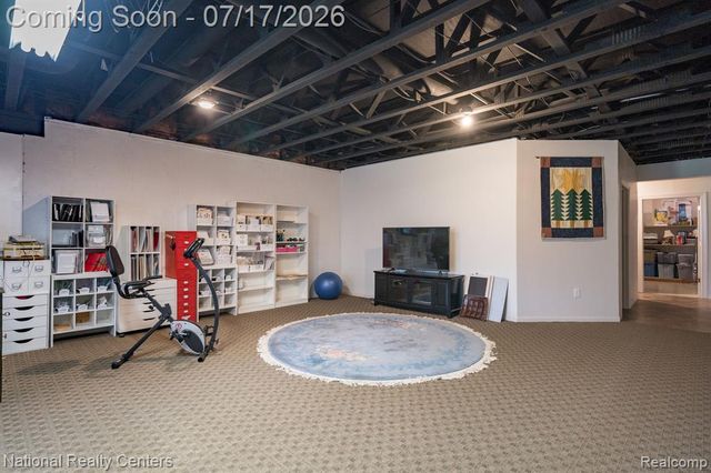 1021 Valleyview Drive, Clarkston, MI 48348