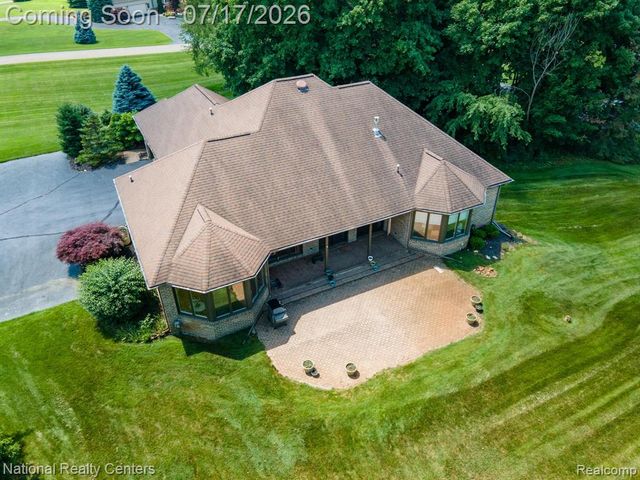 1021 Valleyview Drive, Clarkston, MI 48348