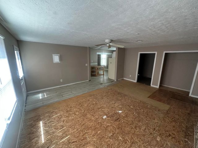 15 N Sycamore Street, Mt Sterling, KY 40353