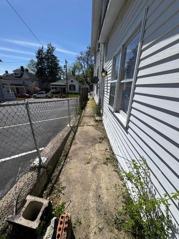 15 N Sycamore Street, Mt Sterling, KY 40353