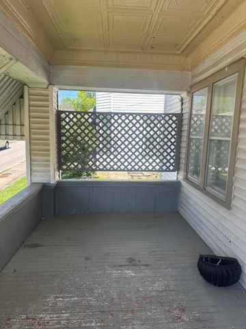 15 N Sycamore Street, Mt Sterling, KY 40353