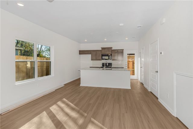 601 West 24th Street 123, Bryan, TX 77803