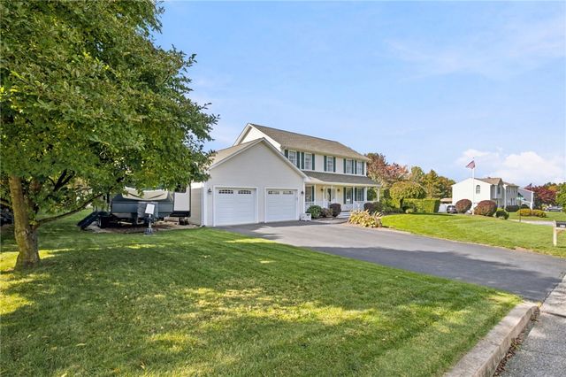 23 Balsam Lane, Smithfield, RI 02917